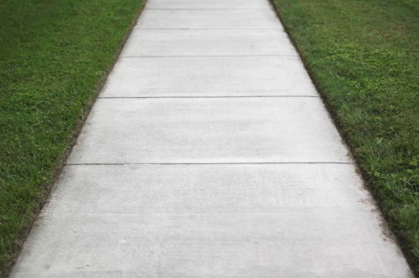 Cost of Concrete Walkway Replacement in Rome
