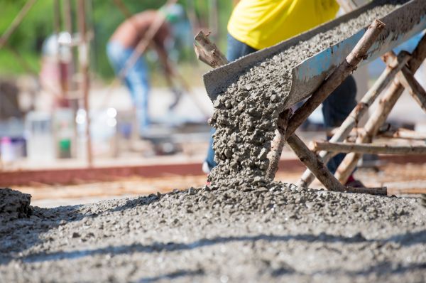 Backyard Concrete Pouring in Rome